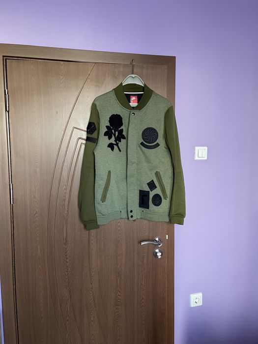 Яке Горнище Nike Tech Fleece Black Rose Destroyer Jordan Air Max Kobe