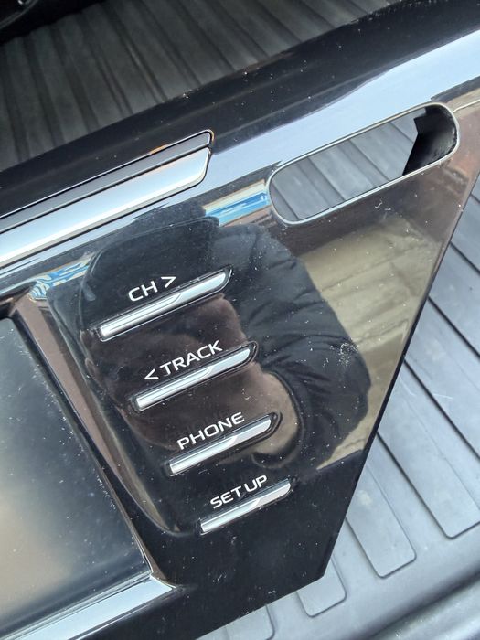 Продам магнитолу  тойота камри70