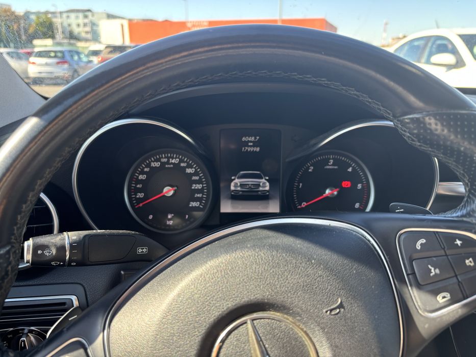 Mercedes-Benz C220