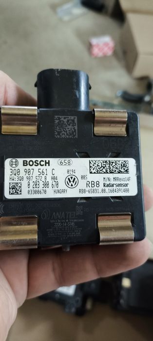 Vând senzori radar (Distronic / ACC / Corner Radar) originali. Prețuri de lichidare, cele mai mici din piață!