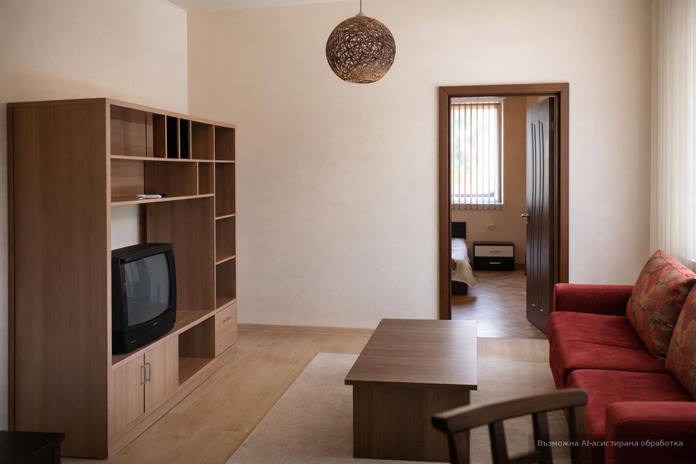 Дава се под наем Двустаен апартамент в Пловдив, Център - 70 кв.м за 398.82 € - Снимка #1