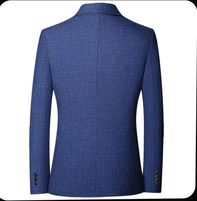 Продам пиджак двубортный