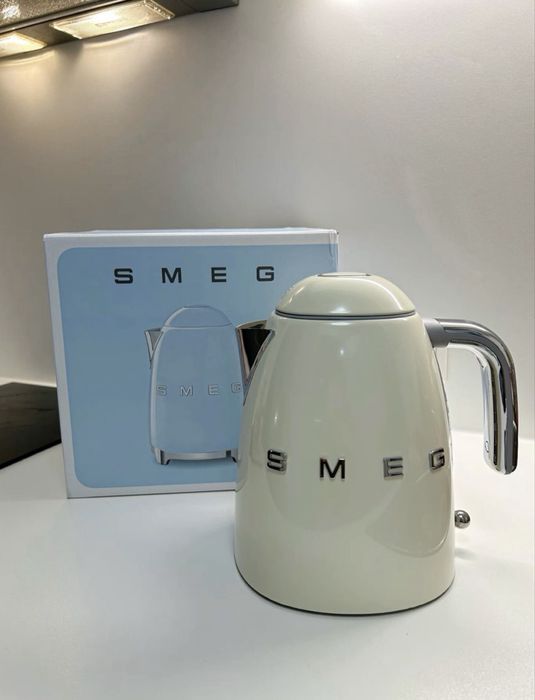 Новый SMEG электрочайник