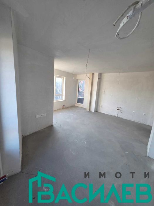 Продава се Тристаен апартамент в София, Център - 76 кв.м за 1423 €/кв.м - Снимка #1