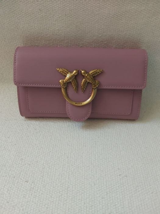 Най-добрите цени за годината!Дамска чанта Pinko