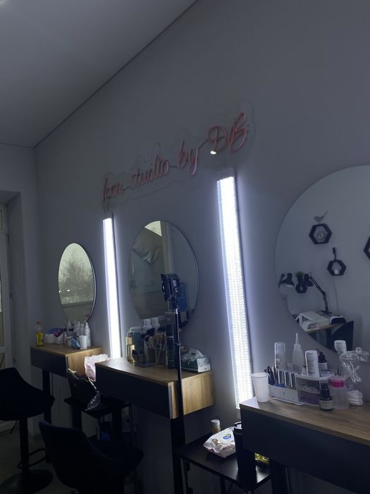 сдам в аренду маникюрный столик