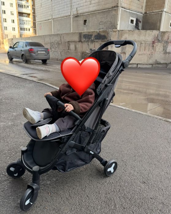 Почти новоя коляска