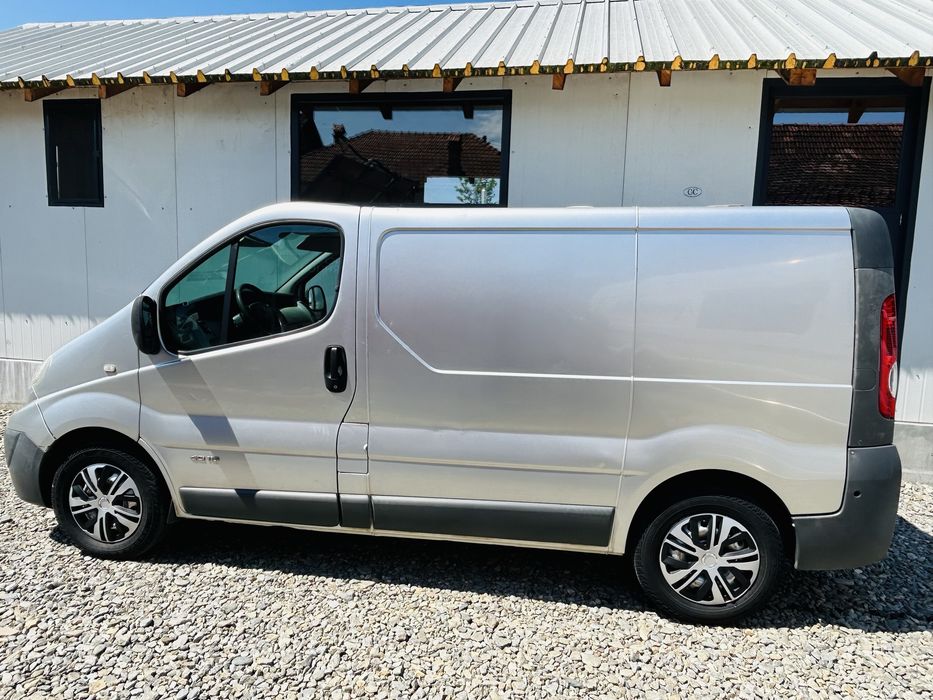 Renault Trafic/Opel Vivaro/Nissan Primastar
