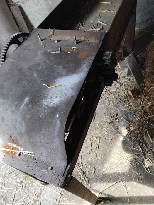 Vand tocator paie cu motor 220v