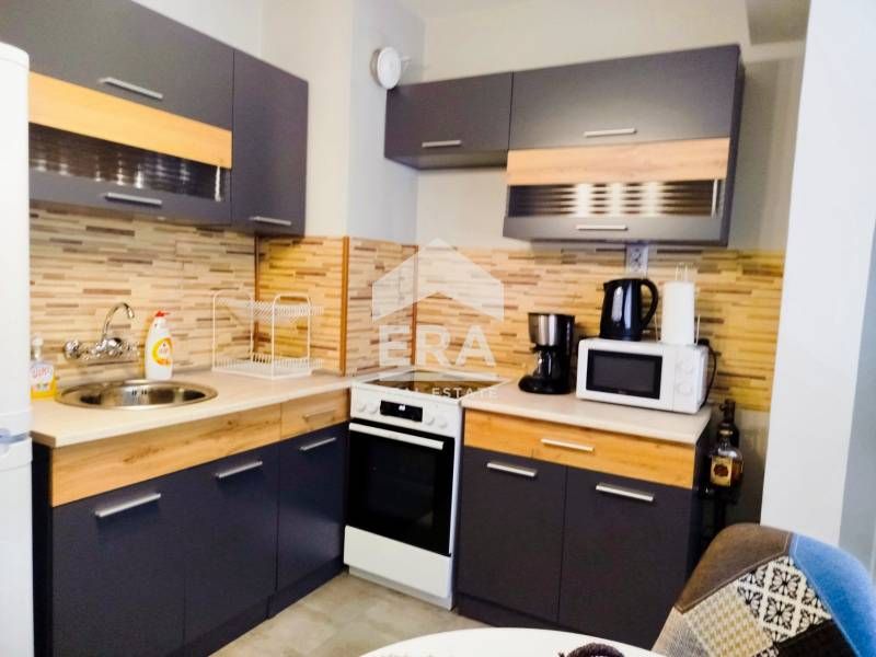 Дава се под наем Едностаен апартамент в Ловеч, Здравец - 44 кв.м за 178.5 € - Снимка #1