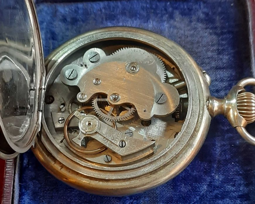 Старинен Швейцарски джобен часовник