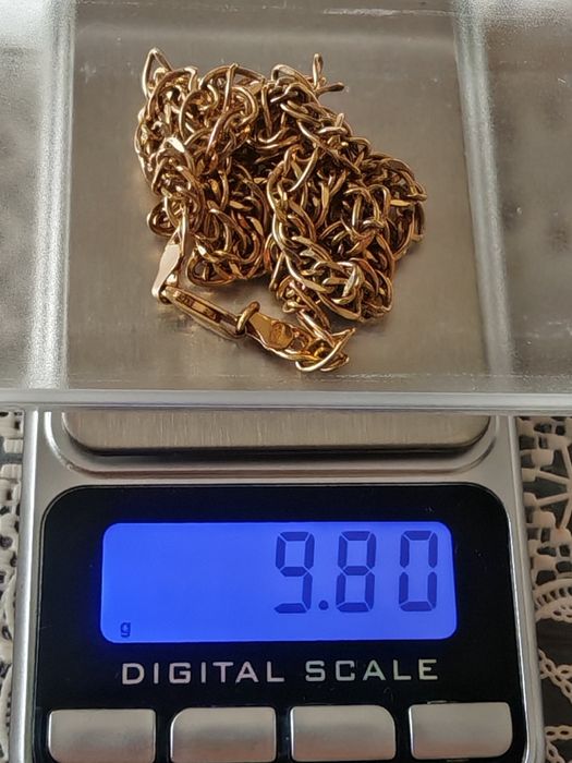 Продавам плътни  български златни  синджири 14к