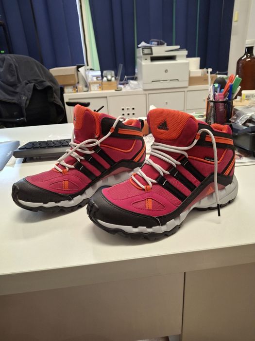 Маратонки Adidas, туристически, Speedgrip, climaproof