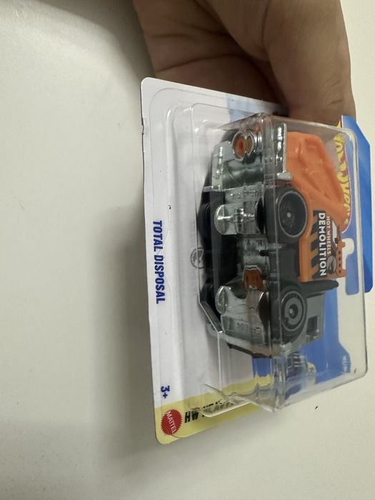 Продаю Hot wheels TOTAL DISPOSAL Treasure hunt(TH)