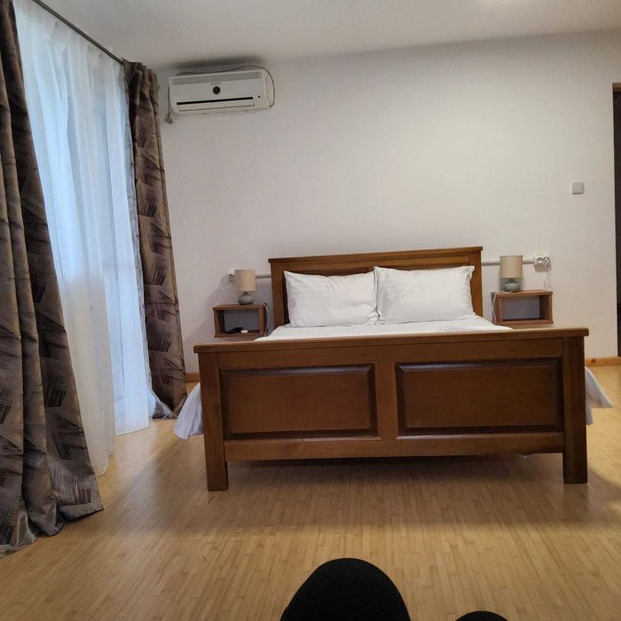 Pat clasic din lemn masiv de fag Marius, 140x200 cm