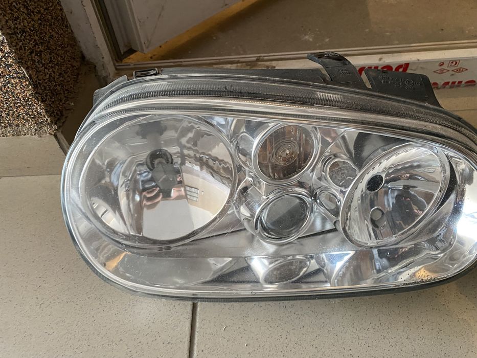 Фарове за Голф 4