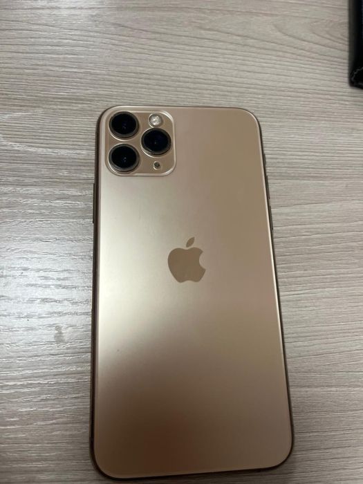 Iphone 11 pro gold