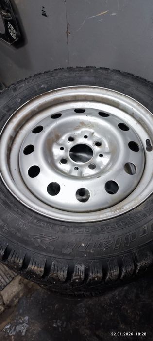 Диски с резиной от ваза