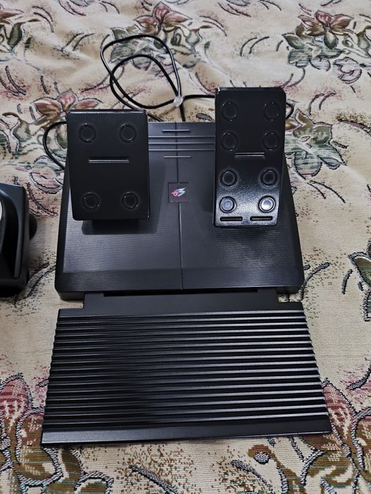 Продам игровой руль Dexp Wheelman 2