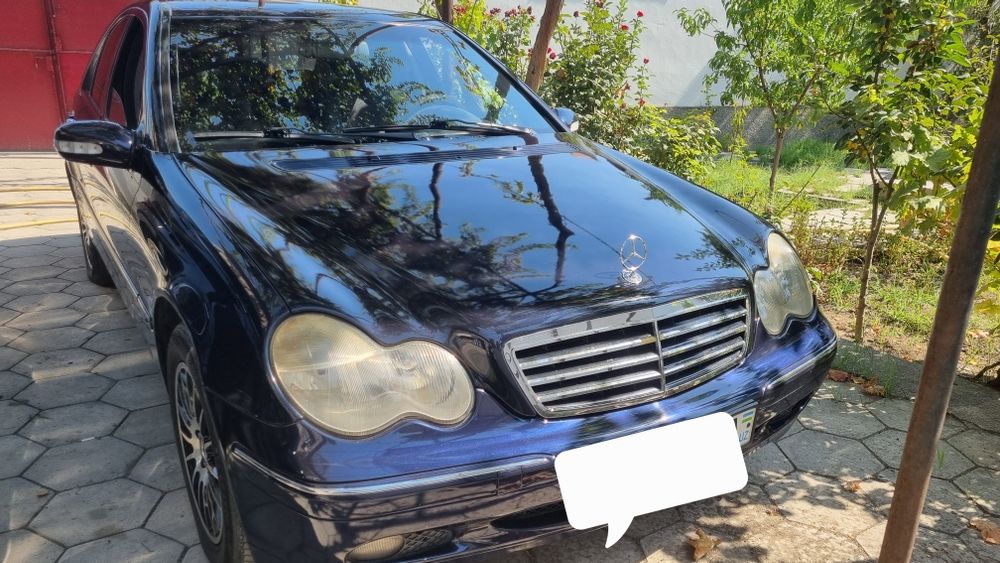 Мерседес бенц E203