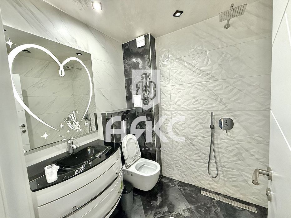 Дава се под наем Тристаен апартамент в София, Надежда 1 - 101 кв.м за 750 € - Снимка #8