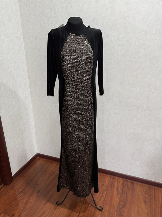 Продам новое платье 48 р