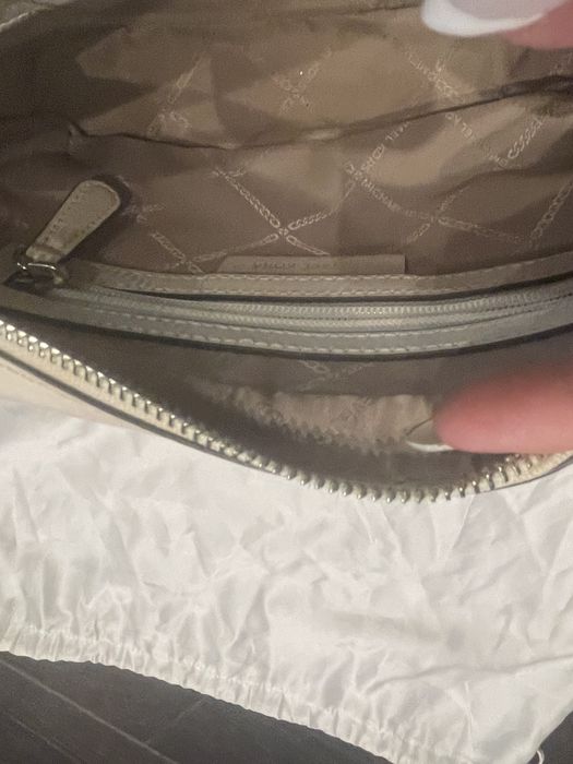 Дамска чанта - малка 25 см, Michael Kors