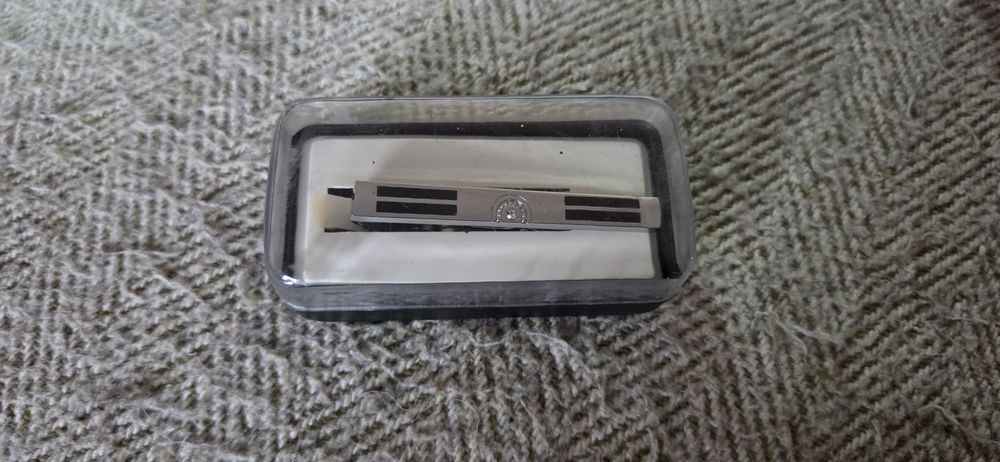 Подарки для мужчин. Запонки, галстук и т.д.