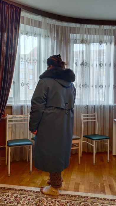 Парка куртка продаю срочно
