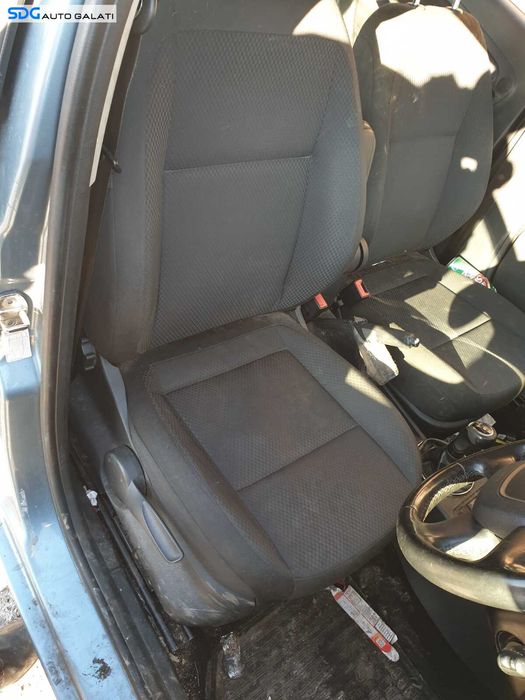 Scaun Pasager Dreapta Fata Textil Fara Incalzire Skoda Fabia 2 2007 - 2014 [C2493]