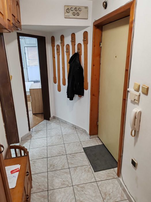 Дава се под наем Тристаен апартамент в Обзор - 80 кв.м за 500 € - Снимка #1