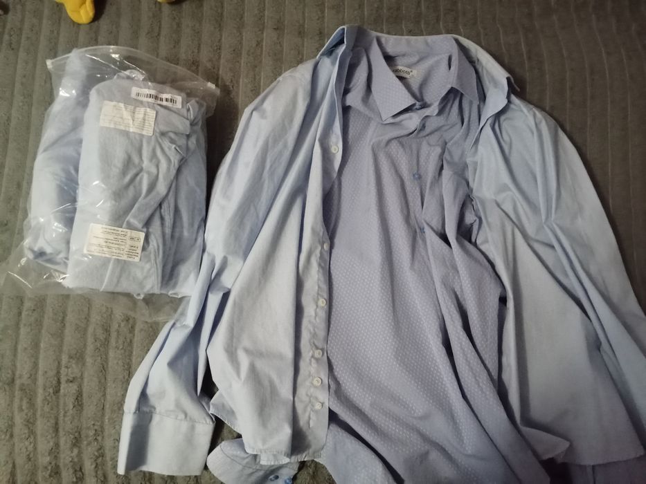 Отдам четыре рубашки