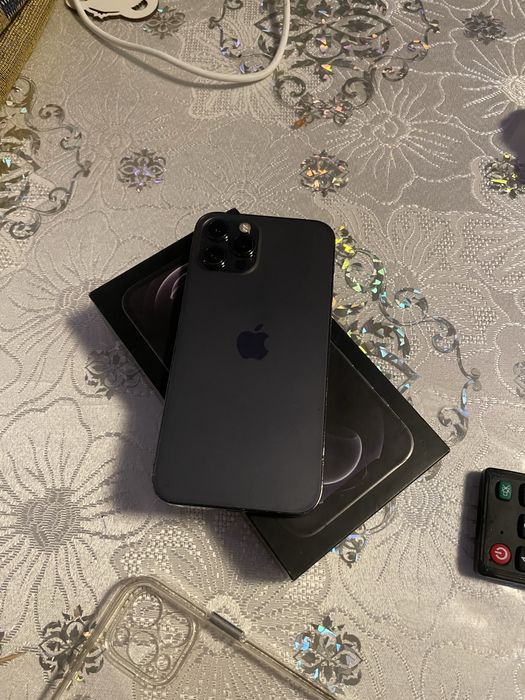 Продам айфон 12про 128гб