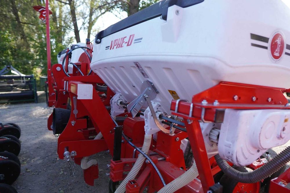 Вакуумная Сеялка для кукурузы и свеклы OZDOKEN. 6-рядная (Турция)