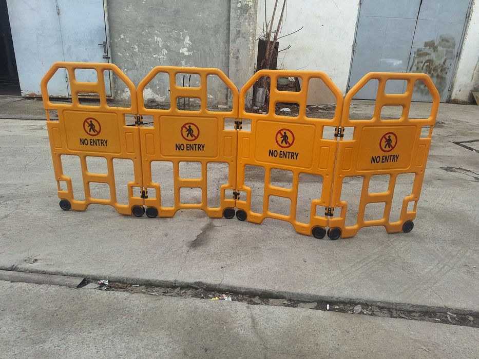 Складной дорожный барьер (гармошка), сигнальное ограждение