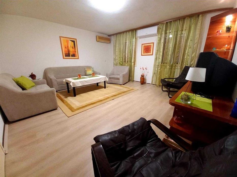 Двустаен имот в кв.Овча купел