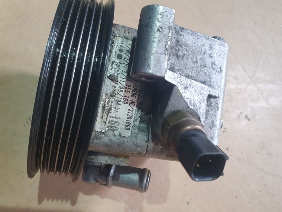 Pompa si conducte servo