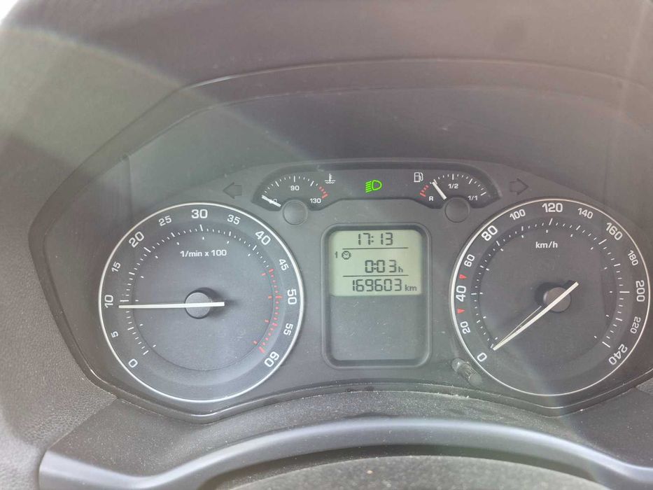 ПРОДАВАМ Skoda Oktavia