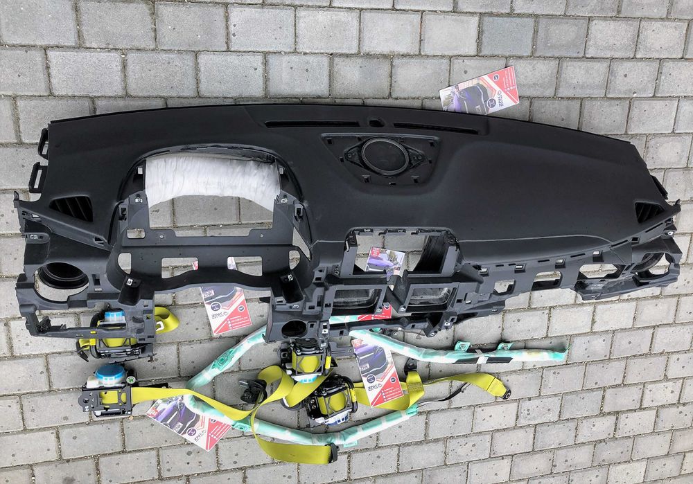 Hyundai Kona airbag volan pasager plansa de bord centuri fata spate