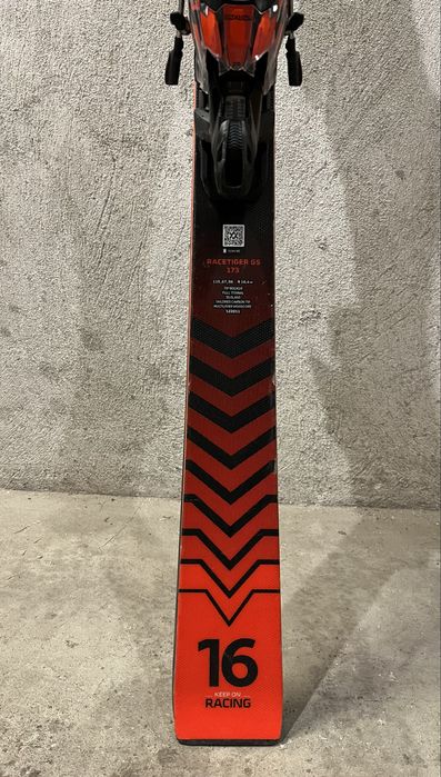 Ски Völkl Racetiger GS (Race Inspired 2023/2024)