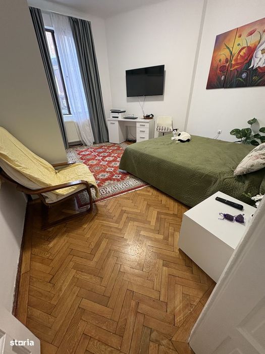 Apartament în vila Piața Unirii-Universitate