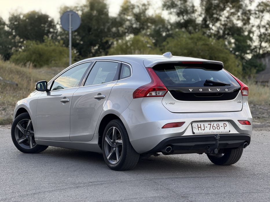 VOLVO V40 2013 — imagine 3