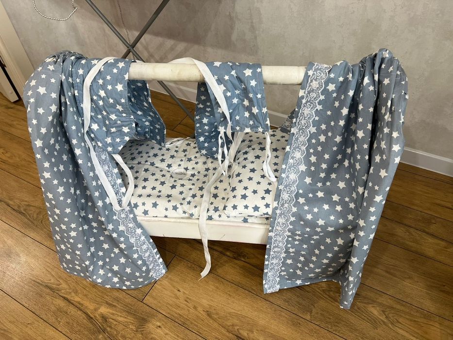 Продам бесык с комплектом