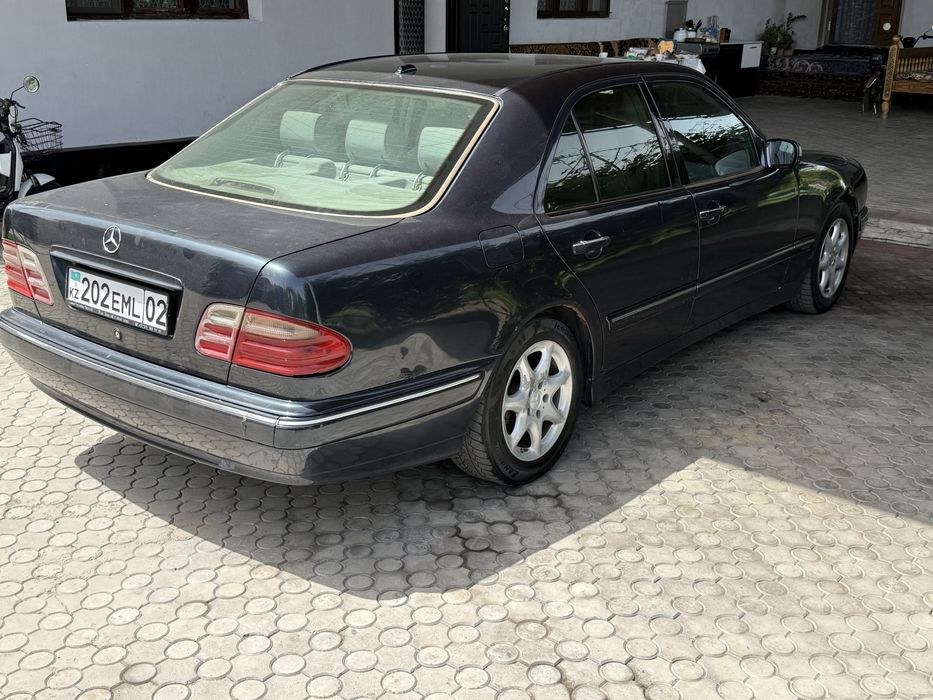 Продам мерседес w210
