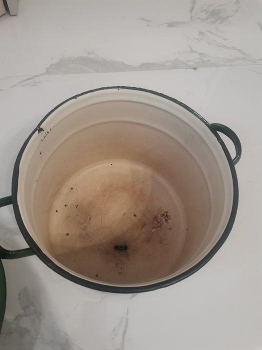 Кастрюля эмалированная