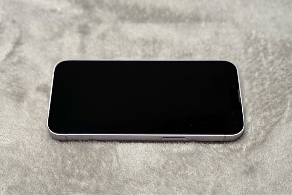 Vând iPhone 14 128GB