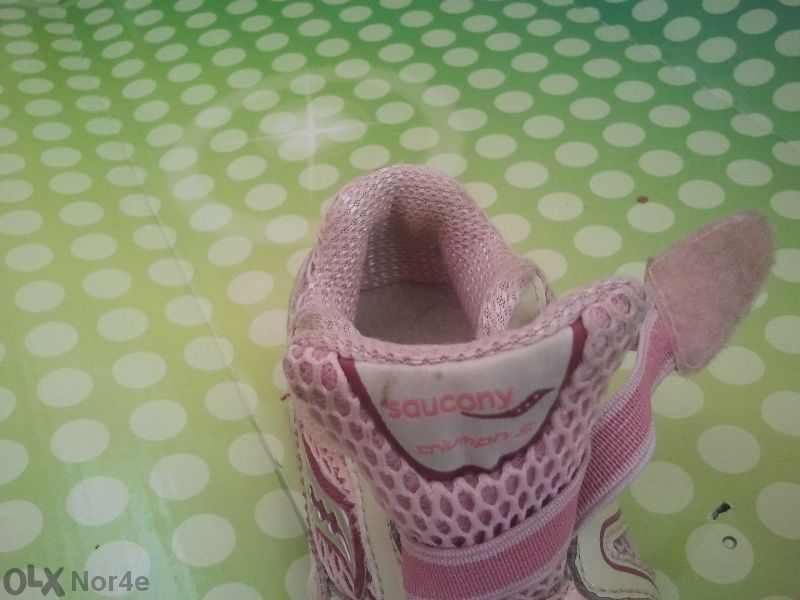 маратонки Triumph