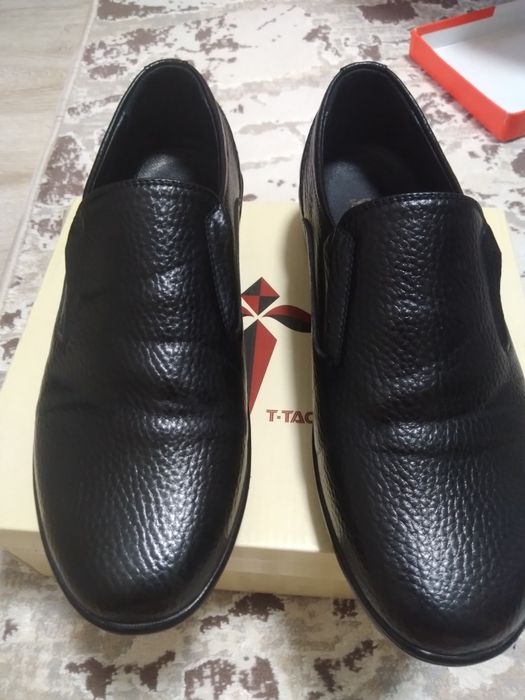 Продам туфли школьные