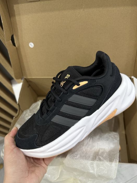 Маратонки Adidas