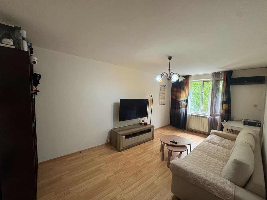 Apartament 3 camere decomandat, etaj 2/8, centrală proprie – zonă excelentă Basarabia/ Titan / Costin Georgian